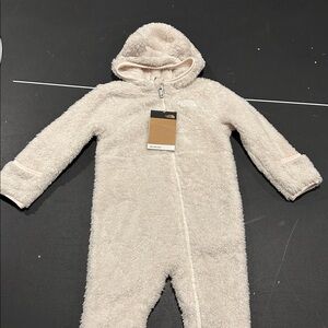 NWT... North Face  Campshire Soft-White One Piece Fleece 18-24 Months